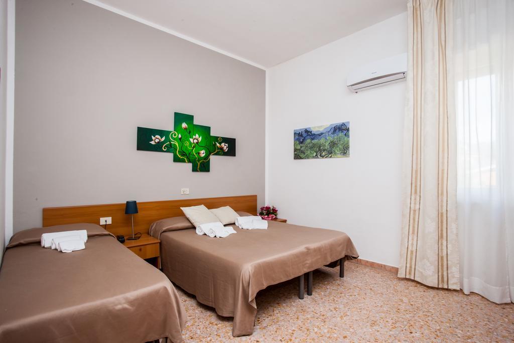 Hotel Il Cacciatore Orbetello Extérieur photo