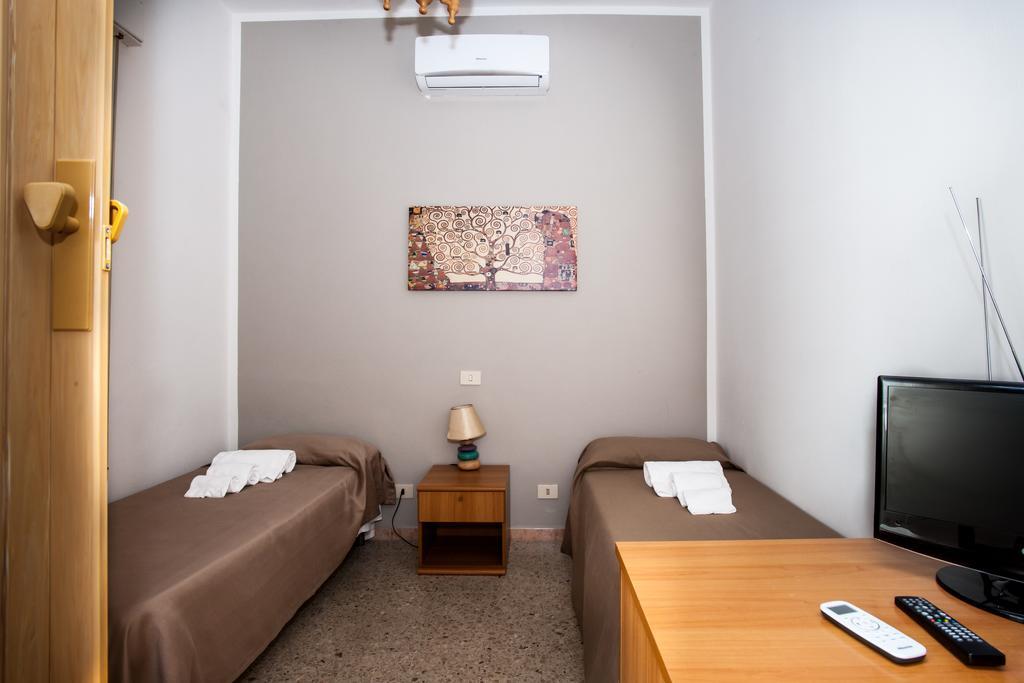 Hotel Il Cacciatore Orbetello Extérieur photo