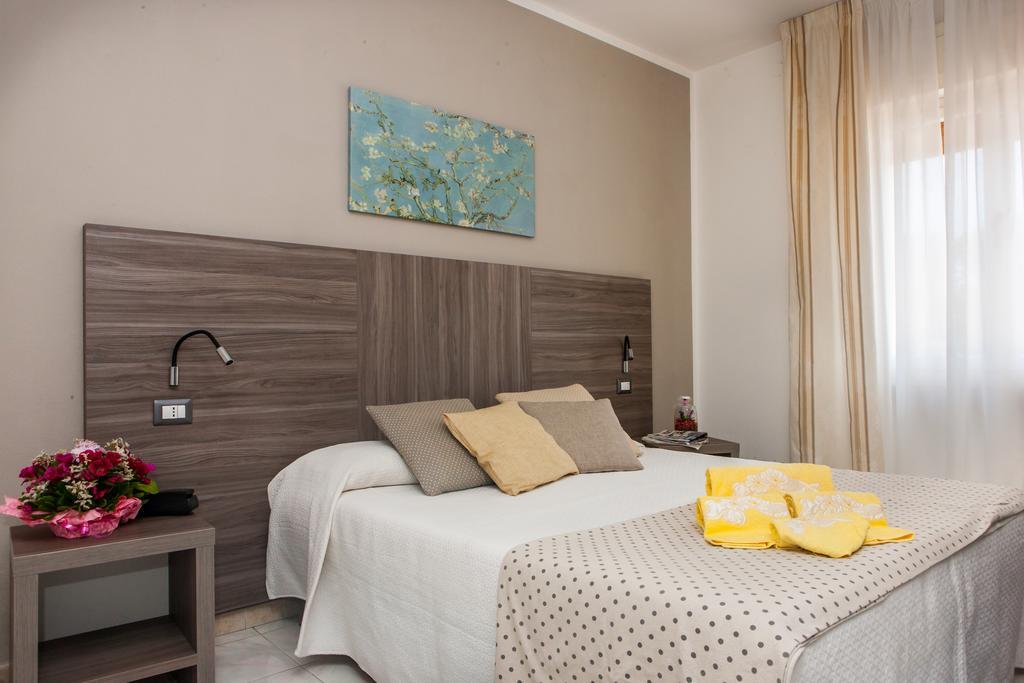 Hotel Il Cacciatore Orbetello Extérieur photo